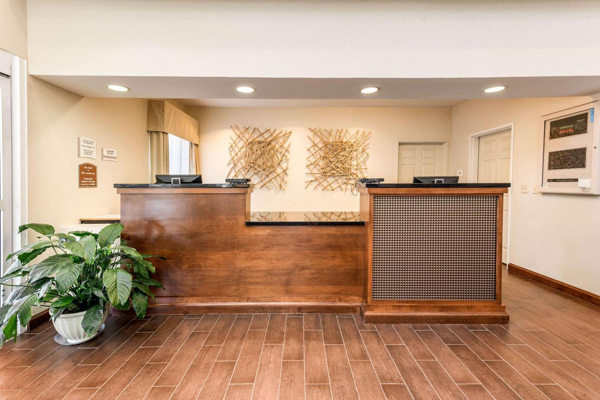 Quality Inn & Suites University Fort Collins Exterior foto